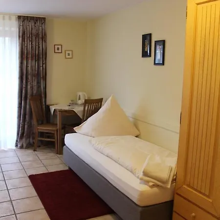 Guglhupf Gasthof 2*