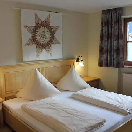Guglhupf Gasthof 2*